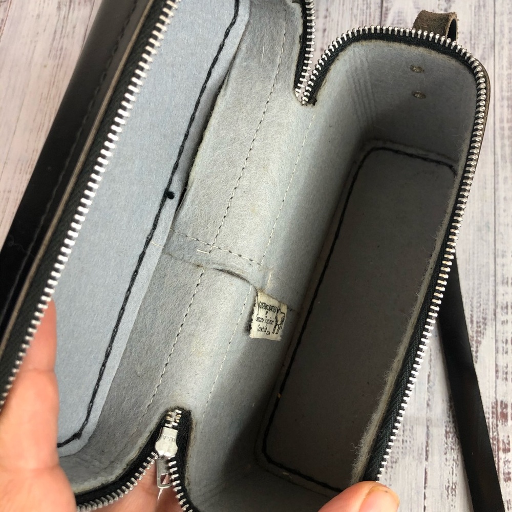 Genuine leather handmade Box Crossbody black bag - Picture 6 of 7